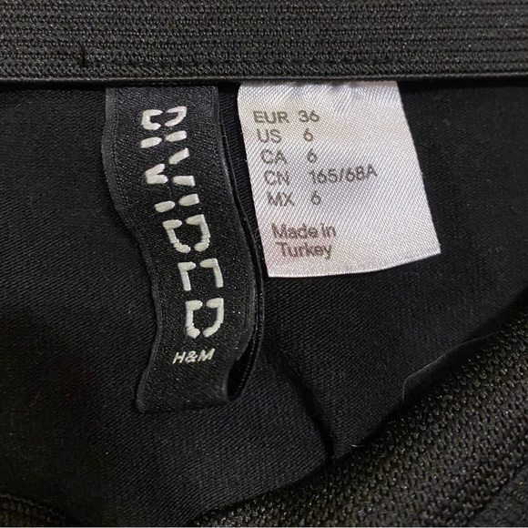 Divided by H&M Women’s Black Leopard Print Mini Skirt - Picture 5 of 8